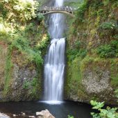  Multnomah Falls